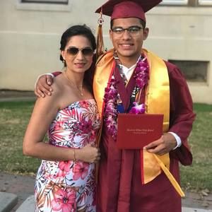 Meet your Posher, Isela